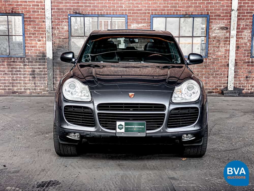 Porsche Cayenne Turbo 4.5 V8 450 PS 2003 -YOUNGTIMER-.