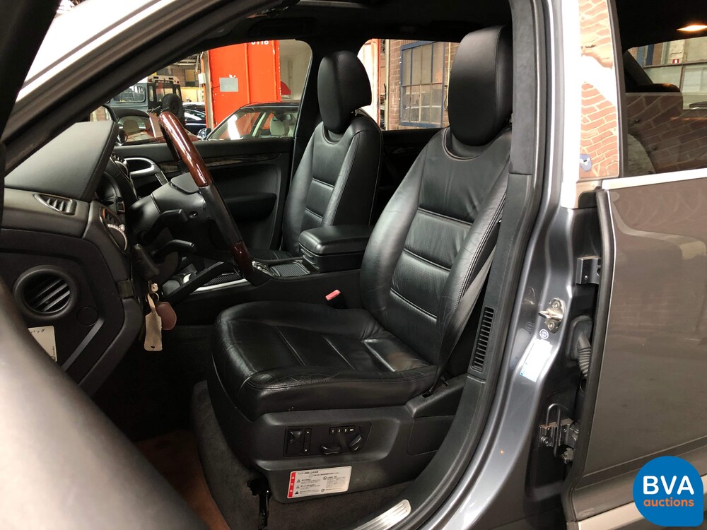 Porsche Cayenne Turbo 4.5 V8 450 PS 2003 -YOUNGTIMER-.