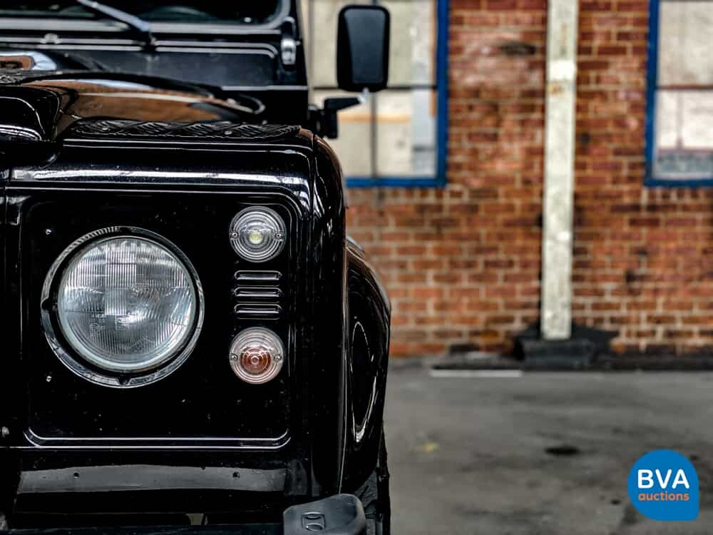 Land Rover Defender 90 Softtop Pick-Up 122 PS 2009 CUSTOM, V-095-RN.