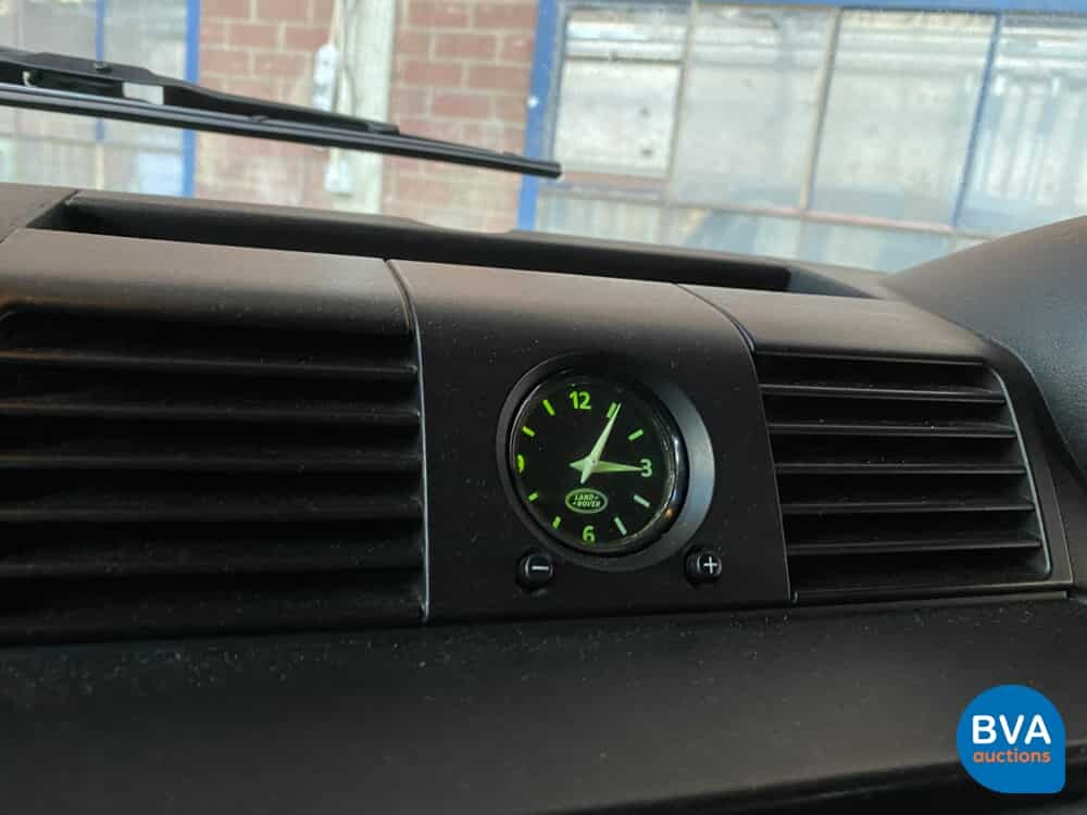 Land Rover Defender 90 Softtop Pick-Up 122 PS 2009 CUSTOM, V-095-RN.