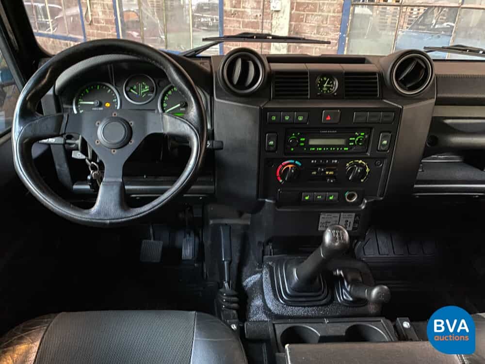 Land Rover Defender 90 Softtop Pick-Up 122 PS 2009 CUSTOM, V-095-RN.