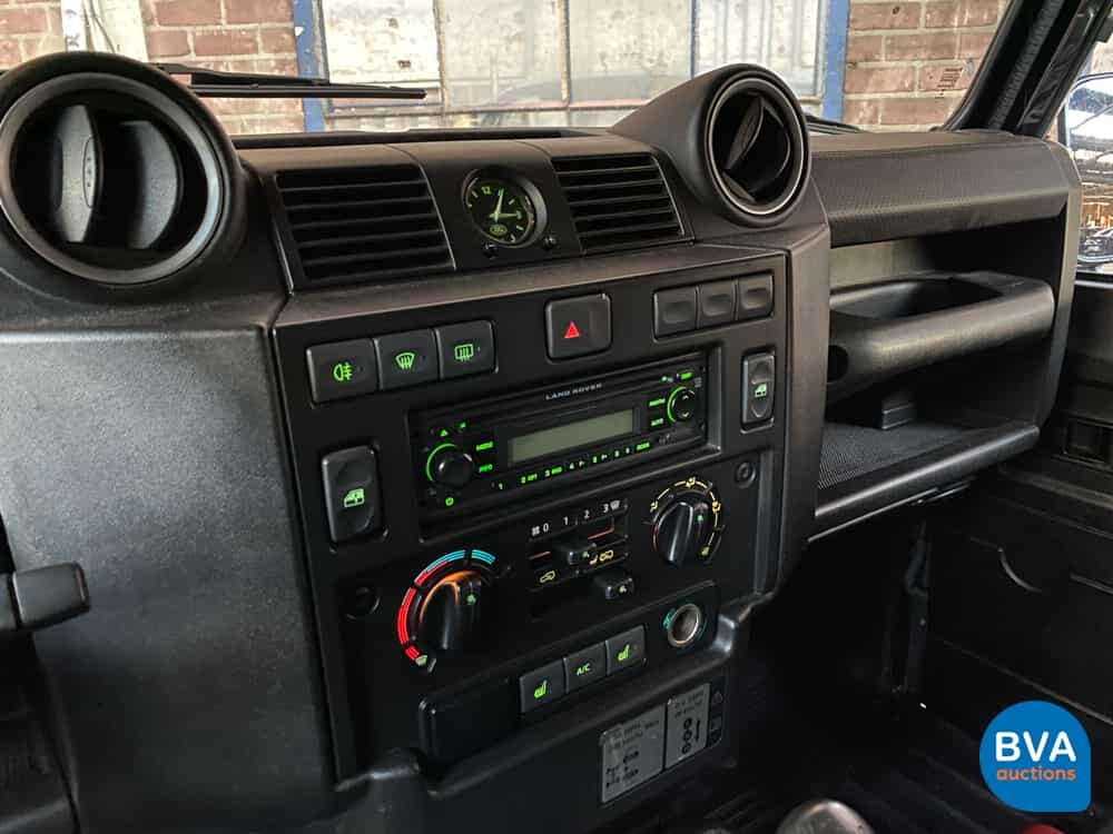 Land Rover Defender 90 Softtop Pick-Up 122 PS 2009 CUSTOM, V-095-RN.