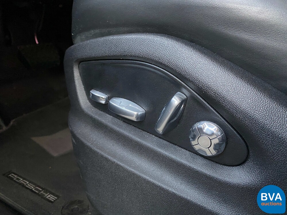 Porsche Cayenne S E-Hybrid 3.0 Sportchrono 462pk 2018 Plug-In Hybrid -Org NL-, TL-910-F.