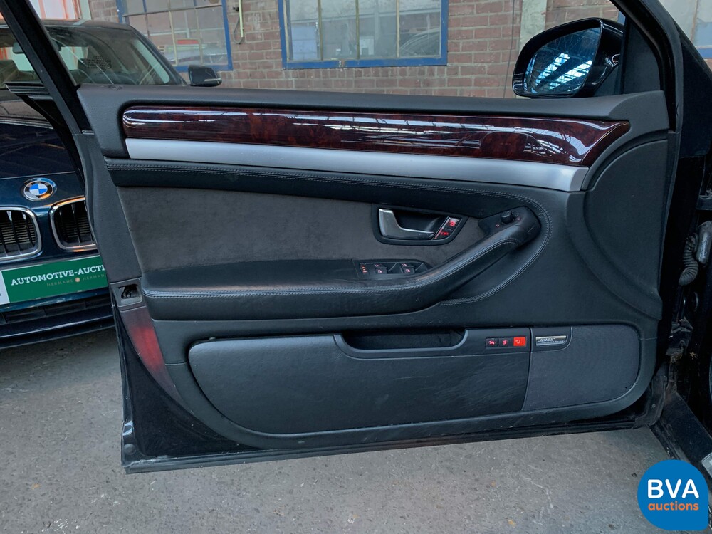 Audi A8 Lang 6.0 W12 Quattro Pro Linie 450 PS 2004, 69-RD-NX.