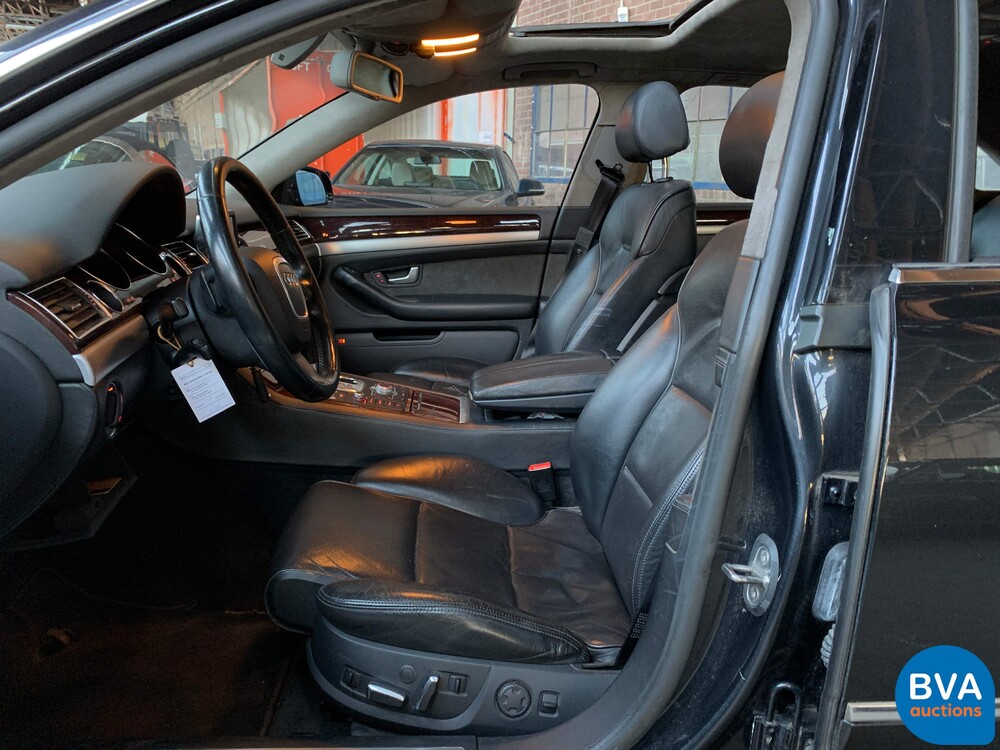 Audi A8 Lang 6.0 W12 Quattro Pro Linie 450 PS 2004, 69-RD-NX.