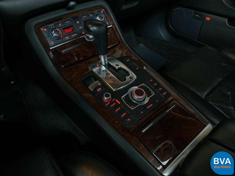 Audi A8 Lang 6.0 W12 Quattro Pro Linie 450 PS 2004, 69-RD-NX.