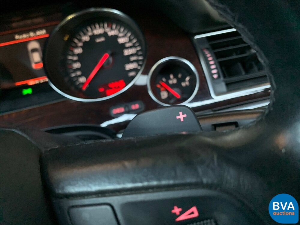 Audi A8 Lang 6.0 W12 Quattro Pro Linie 450 PS 2004, 69-RD-NX.