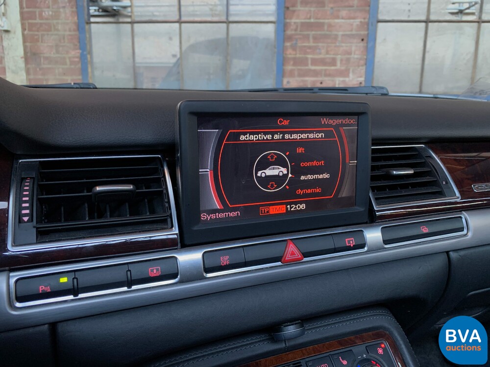 Audi A8 Lang 6.0 W12 Quattro Pro Linie 450 PS 2004, 69-RD-NX.