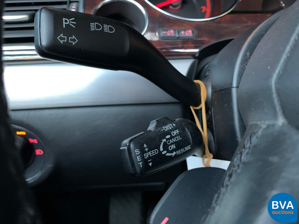 Audi A8 Lang 6.0 W12 Quattro Pro Linie 450 PS 2004, 69-RD-NX.