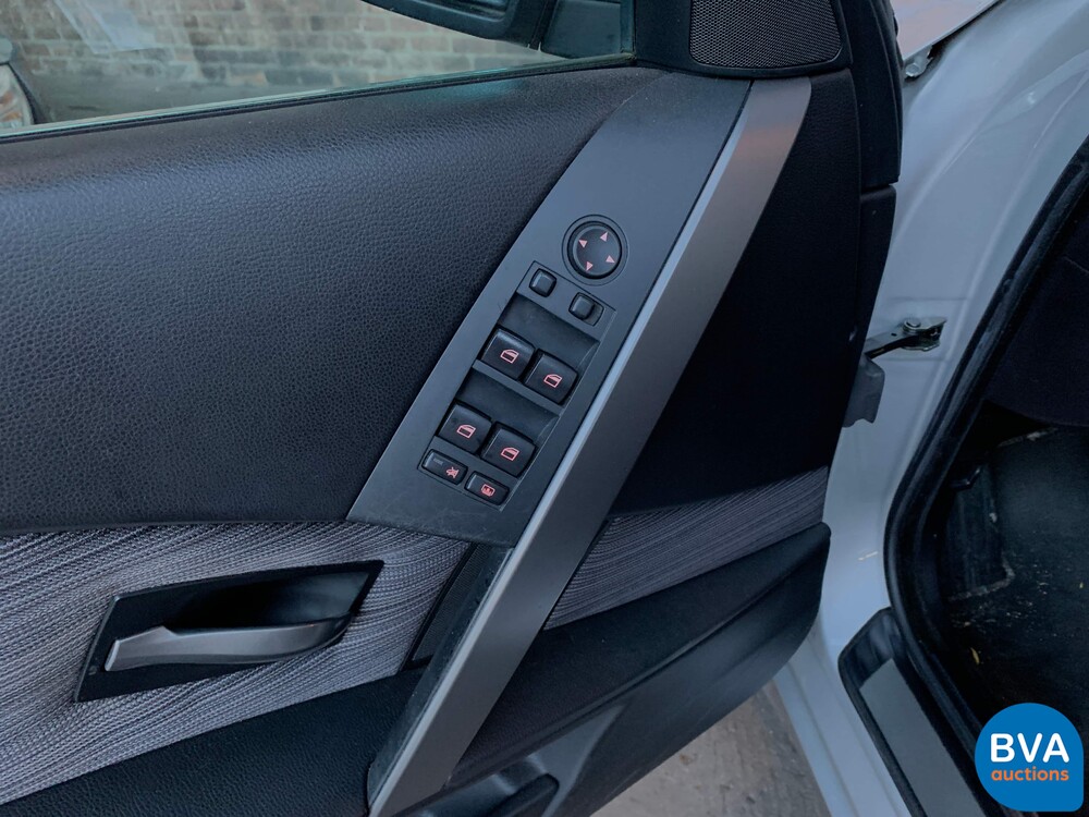 BMW 525i Sedan 192pk 5-series E60 Youngtimer VAT 2005, H-022-XL.