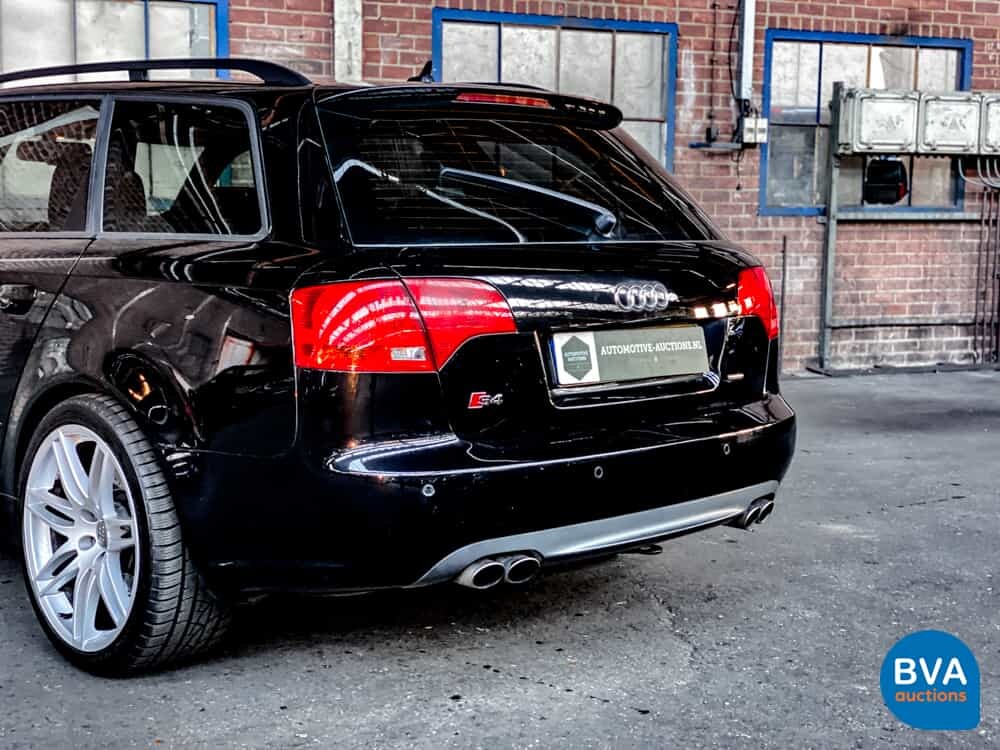 Audi S4 Avant 4.2 V8 Quattro 344 PS 2006, N-811-DX.
