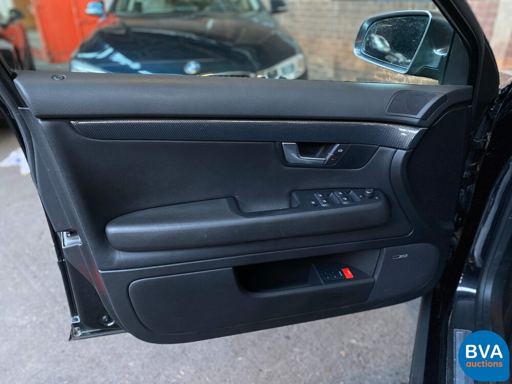 Audi S4 Avant 4.2 V8 Quattro 344 PS 2006, N-811-DX.