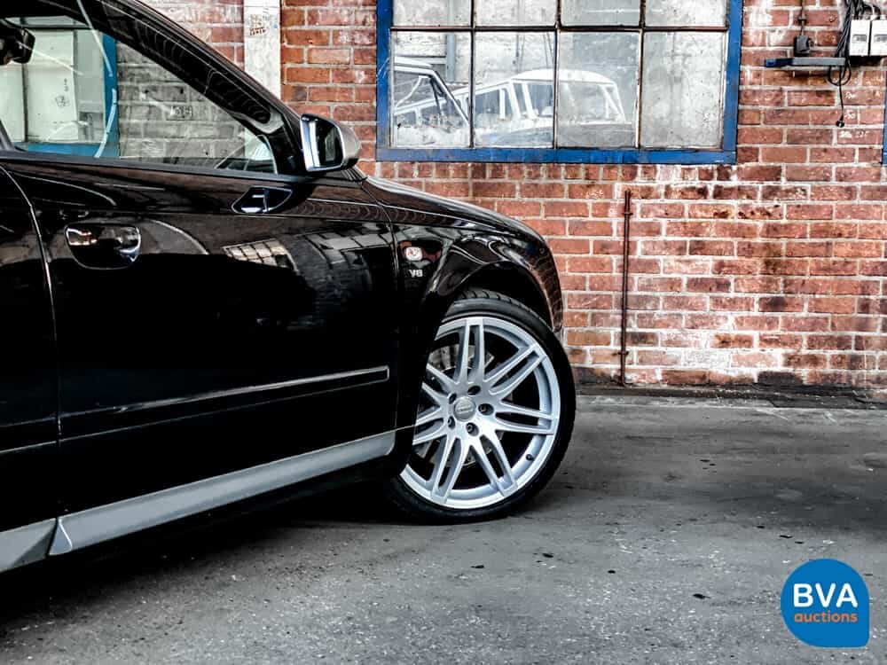 Audi S4 Avant 4.2 V8 Quattro 344 PS 2006, N-811-DX.