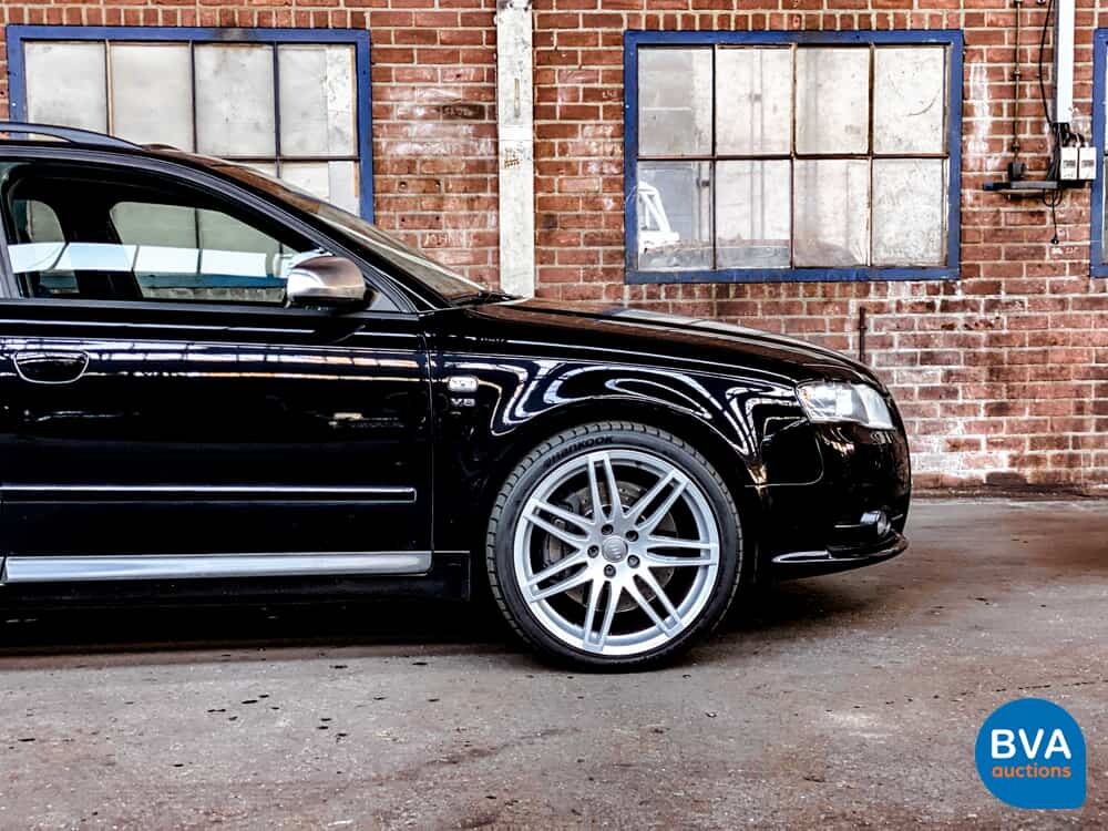 Audi S4 Avant 4.2 V8 Quattro 344 PS 2006, N-811-DX.