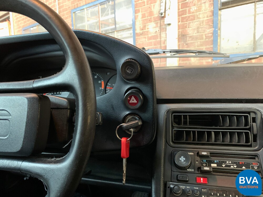 Porsche 928S 4.7 V8 300 PS 1983.