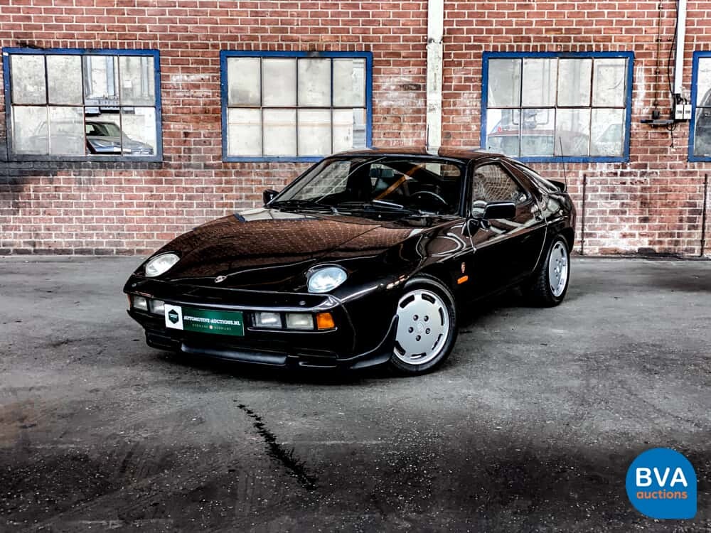 Porsche 928S 4.7 V8 300 PS 1983.