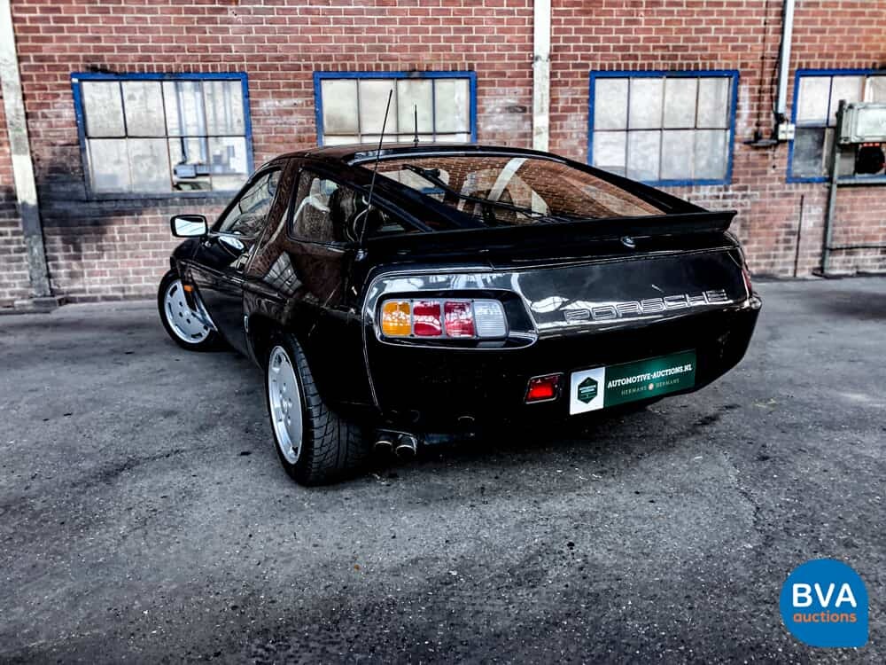 Porsche 928S 4.7 V8 300 PS 1983.