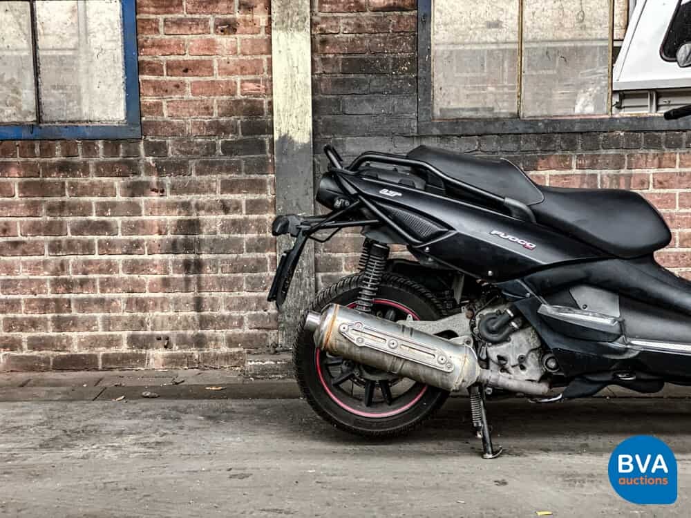 Gilera Fuoco 500 Scooter 39pk 2013, ZK-361-F