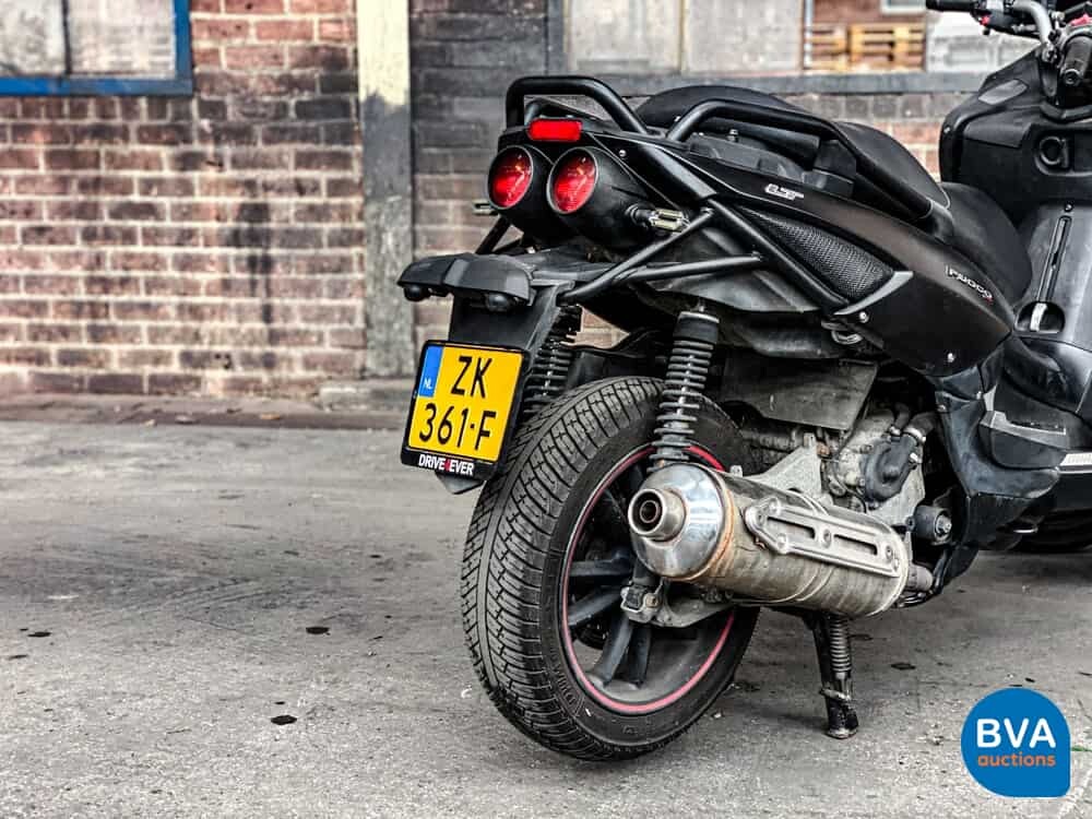 Gilera Fuoco 500 Scooter 39pk 2013, ZK-361-F