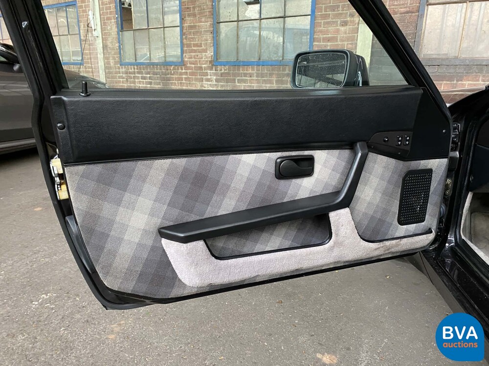 Porsche 944 2.5 Coupe 160PS 1987 -Org. NL-, SP-57-RH.