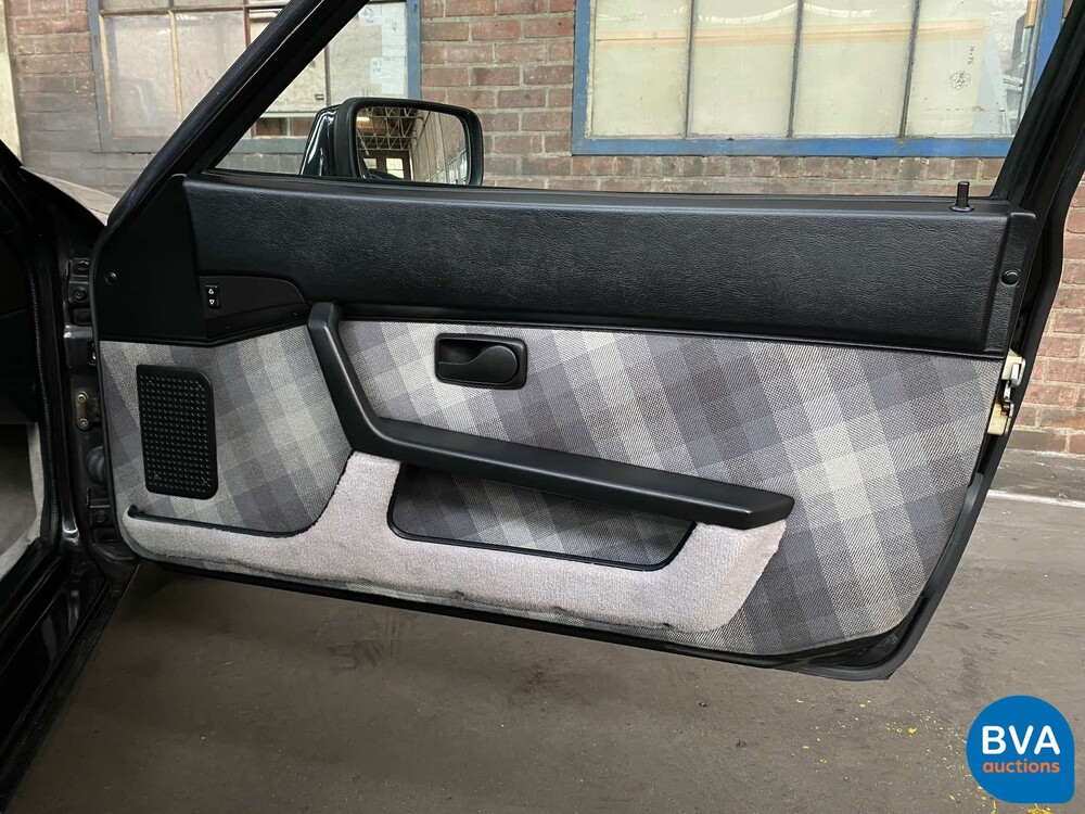 Porsche 944 2.5 Coupe 160PS 1987 -Org. NL-, SP-57-RH.