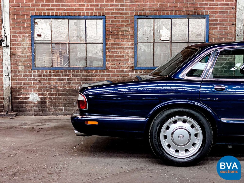 Daimler Super V8 363 PS 1998, 36-HL-BF.