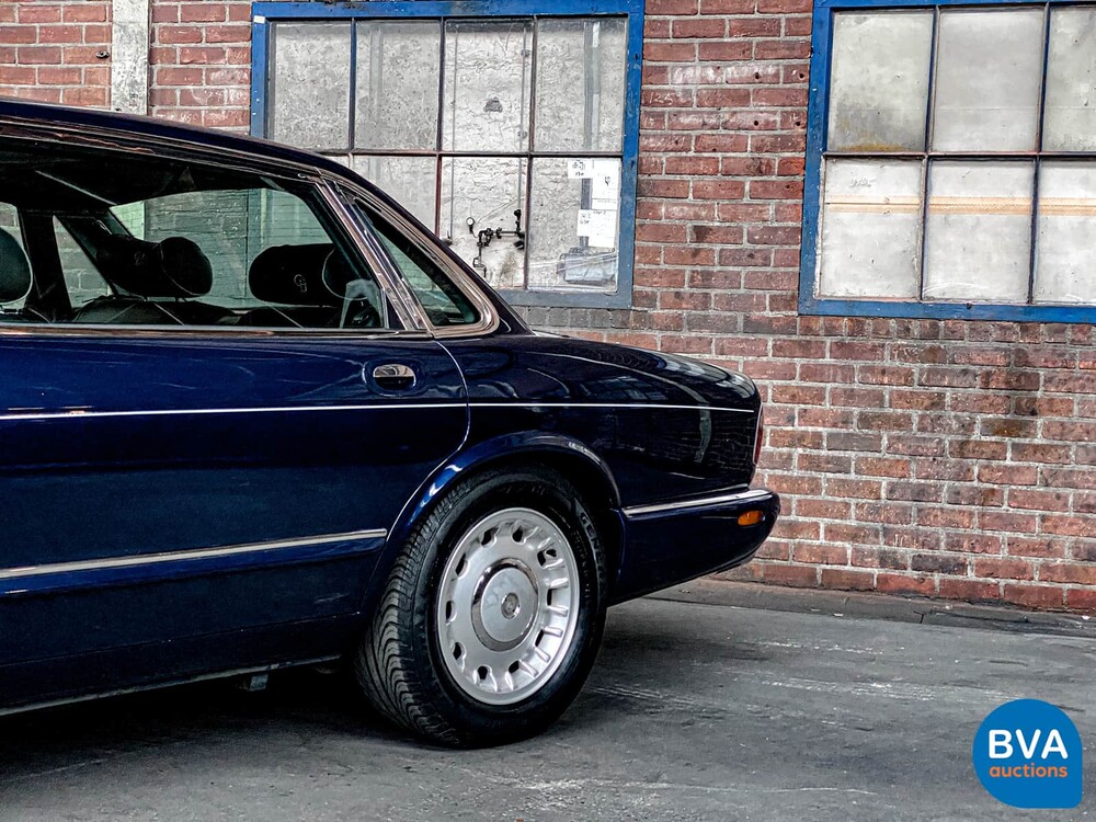 Daimler Super V8 363 PS 1998, 36-HL-BF.