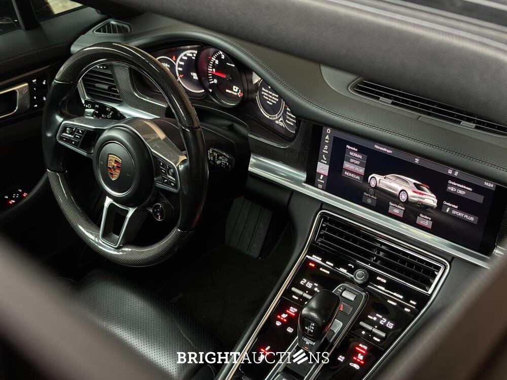 Porsche Panamera Sport Turismo 4S 2.9 V6 441pk 2018, J-376-JS