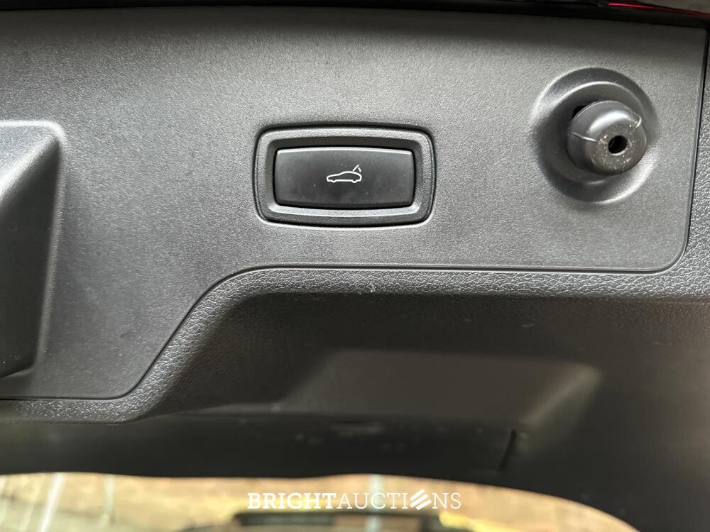 Porsche Panamera Sport Turismo 4S 2.9 V6 441pk 2018, J-376-JS