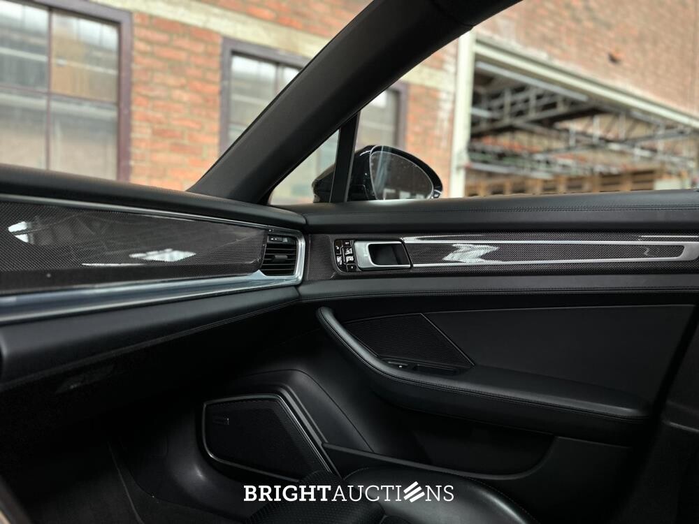 Porsche Panamera Sport Turismo 4S 2.9 V6 441pk 2018, J-376-JS