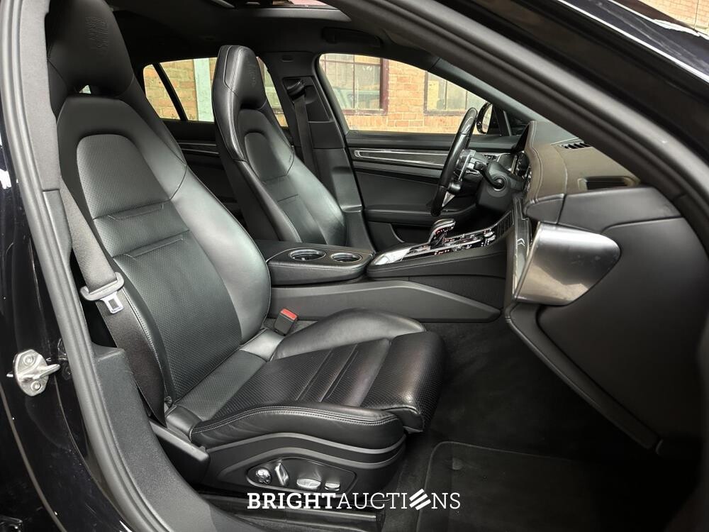 Porsche Panamera Sport Turismo 4S 2.9 V6 441pk 2018, J-376-JS