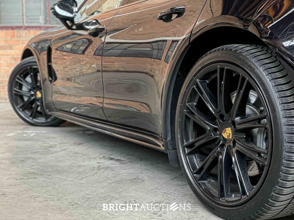 Porsche Panamera Sport Turismo 4S 2.9 V6 441pk 2018, J-376-JS