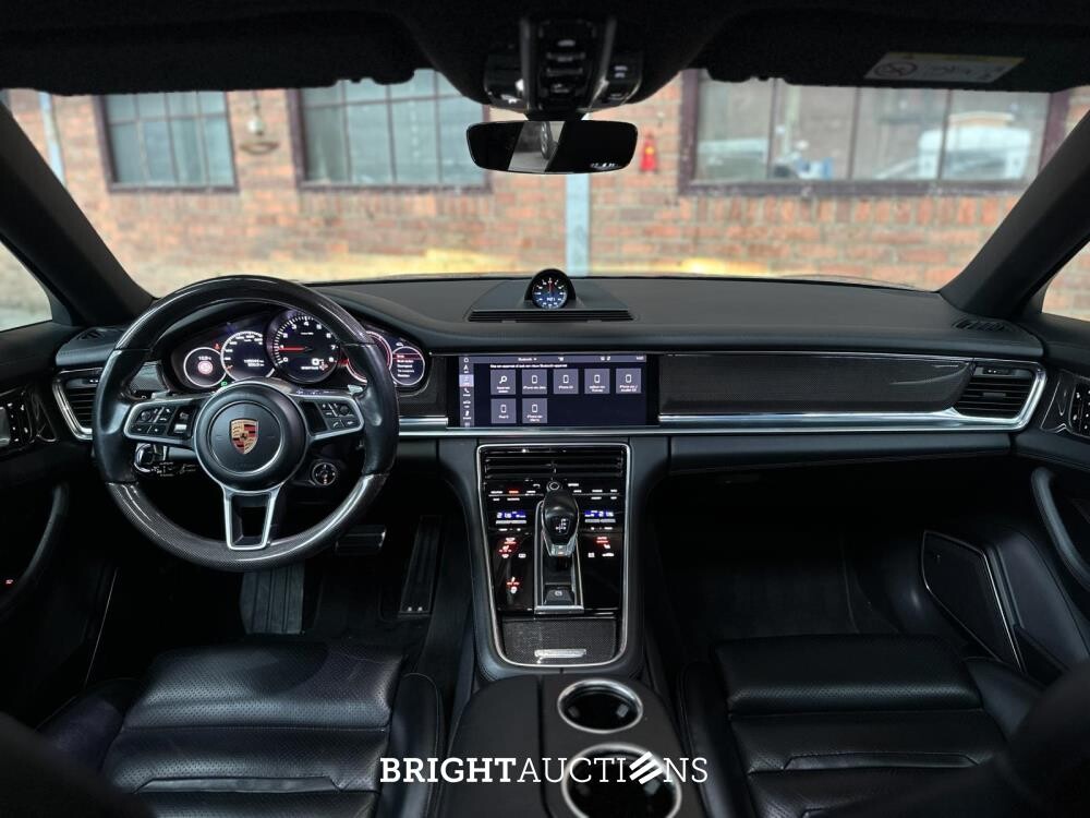 Porsche Panamera Sport Turismo 4S 2.9 V6 441pk 2018, J-376-JS