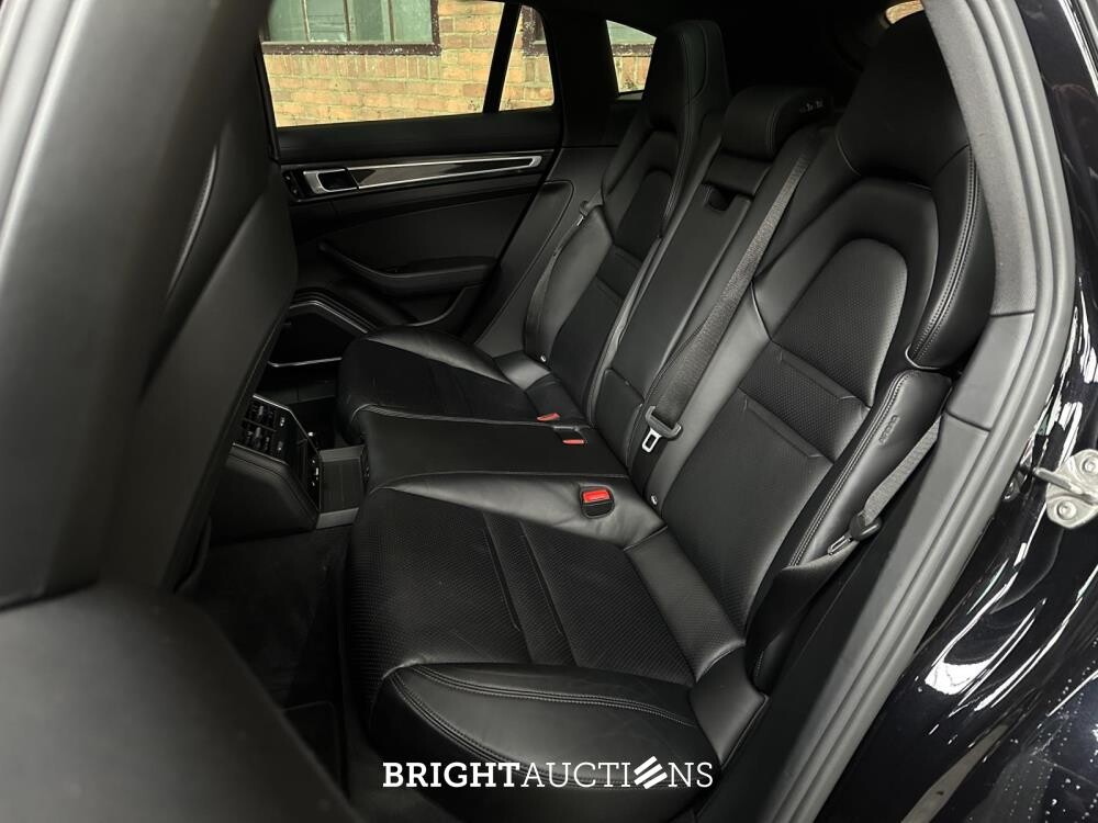 Porsche Panamera Sport Turismo 4S 2.9 V6 441pk 2018, J-376-JS