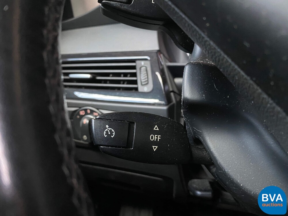 BMW 5-serie Touring 525i Business Line 218pk 2008, 24-ZL-BD