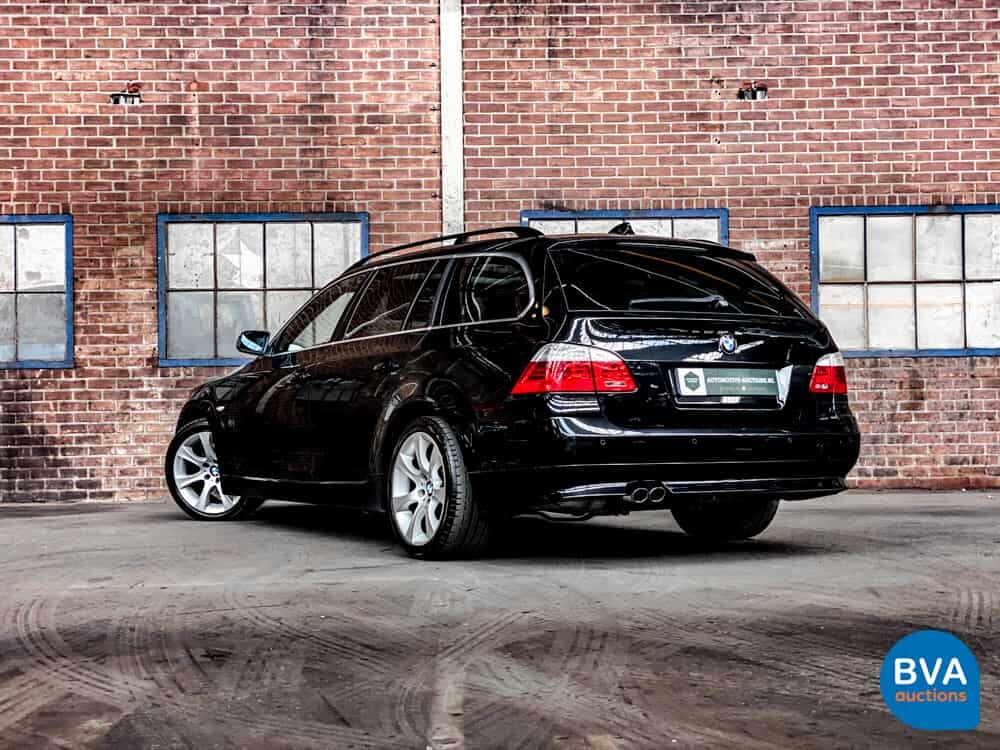 BMW 5-serie Touring 525i Business Line 218pk 2008, 24-ZL-BD
