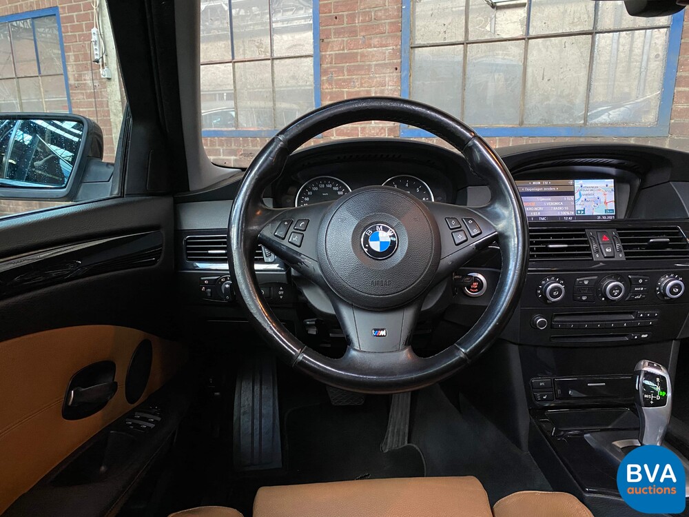 BMW 5-serie Touring 525i Business Line 218pk 2008, 24-ZL-BD