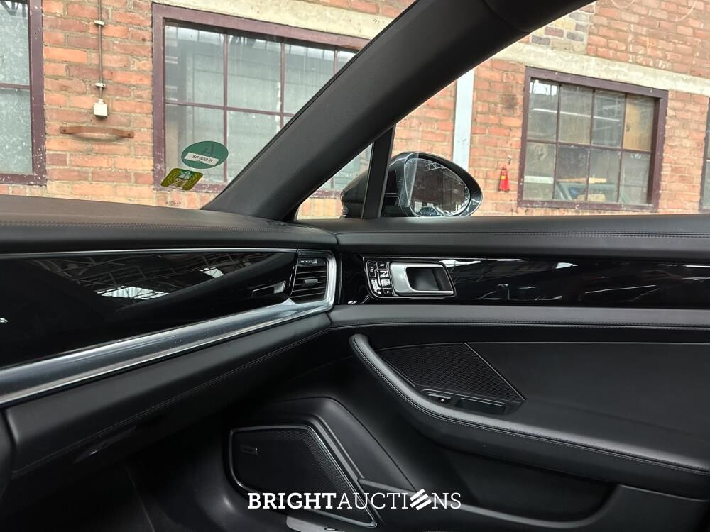 Porsche Panamera Sport Turismo 4 E-Hybrid 2.9 V6 10-Years Edition 462pk 2019, H-662-RX
