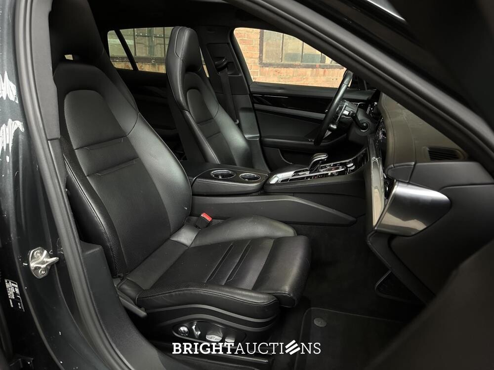Porsche Panamera Sport Turismo 4 E-Hybrid 2.9 V6 10-Years Edition 462pk 2019, H-662-RX
