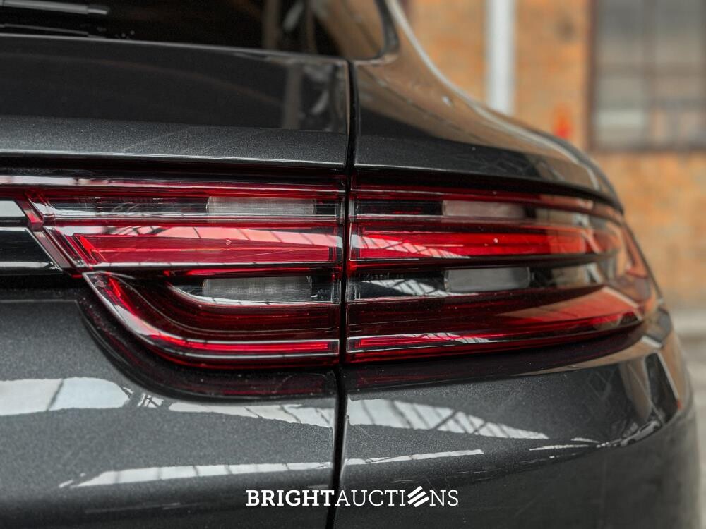 Porsche Panamera Sport Turismo 4 E-Hybrid 2.9 V6 10-Years Edition 462pk 2019, H-662-RX
