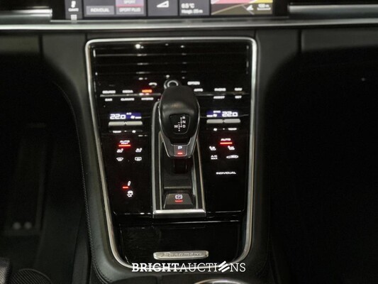 Porsche Panamera Sport Turismo 4 E-Hybrid 2.9 V6 10-Years Edition 462pk 2019, H-662-RX