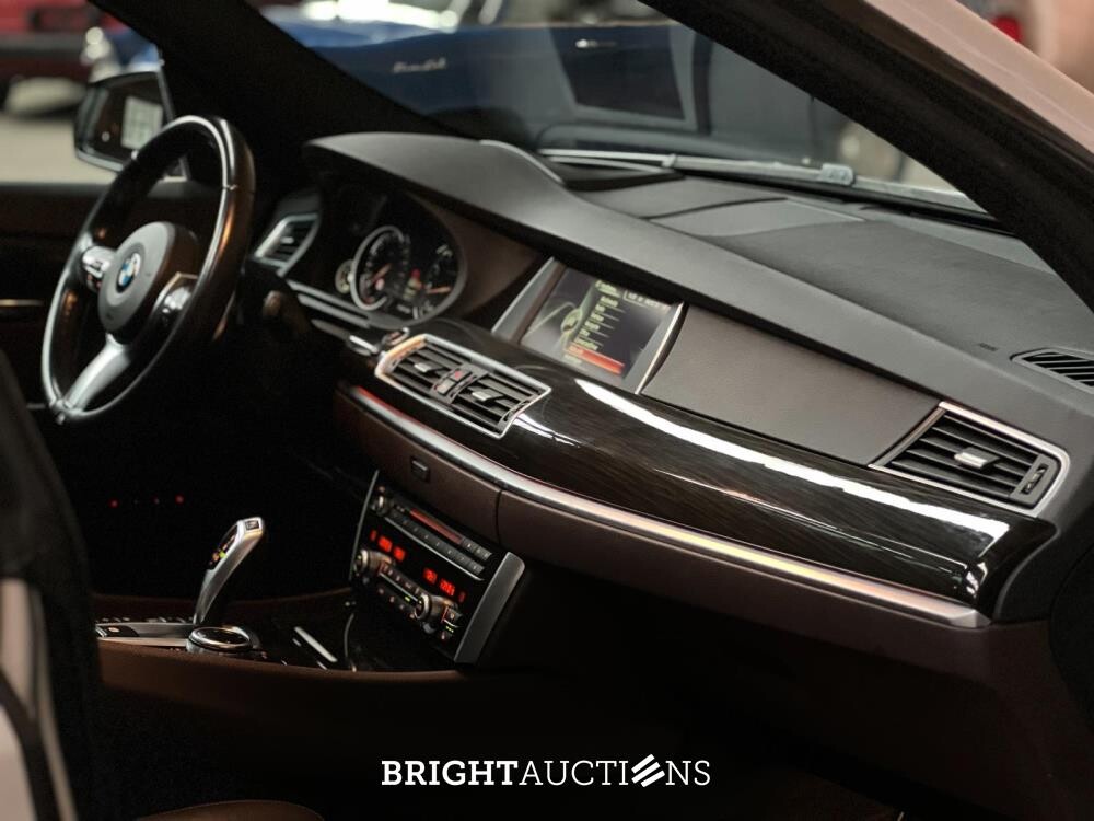 BMW 550xi Gran Turismo M-Sport High Executive 4.4 V8 F07 449pk 2014 (Origineel-NL) 5-serie, 3-SXD-67