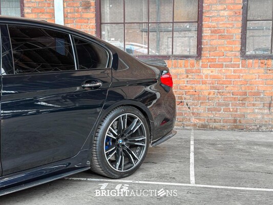 BMW M5 4.4 V8 M-Sport 800pk 2018 F90 5-Serie, SJ-360-B