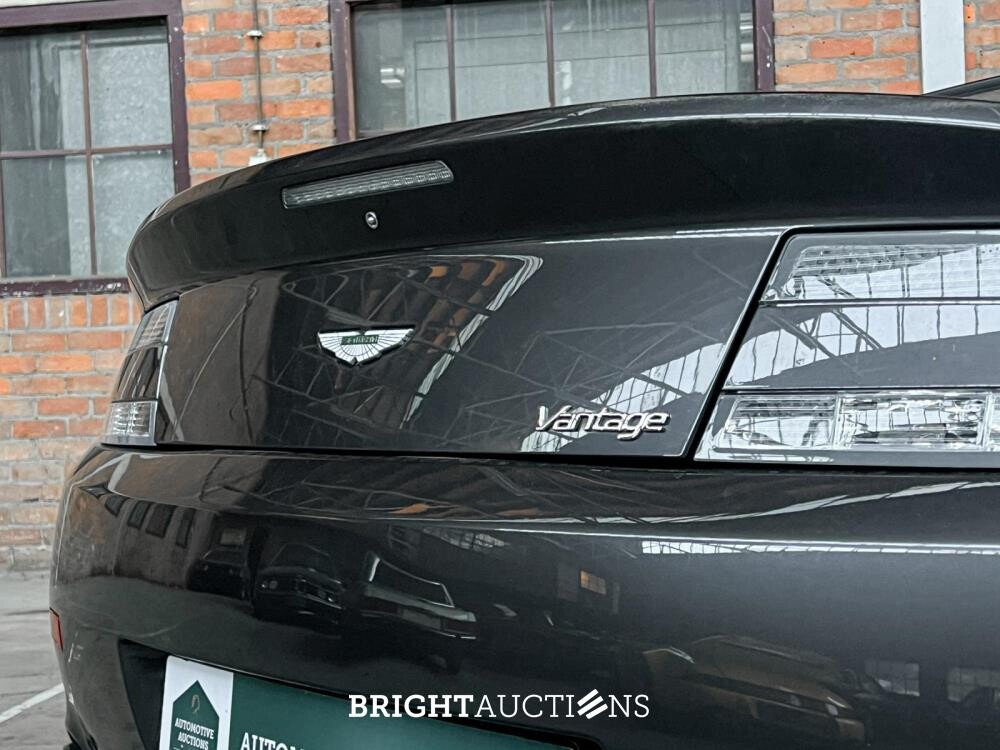 Aston Martin V8 Vantage N420 4.7 V8 2011