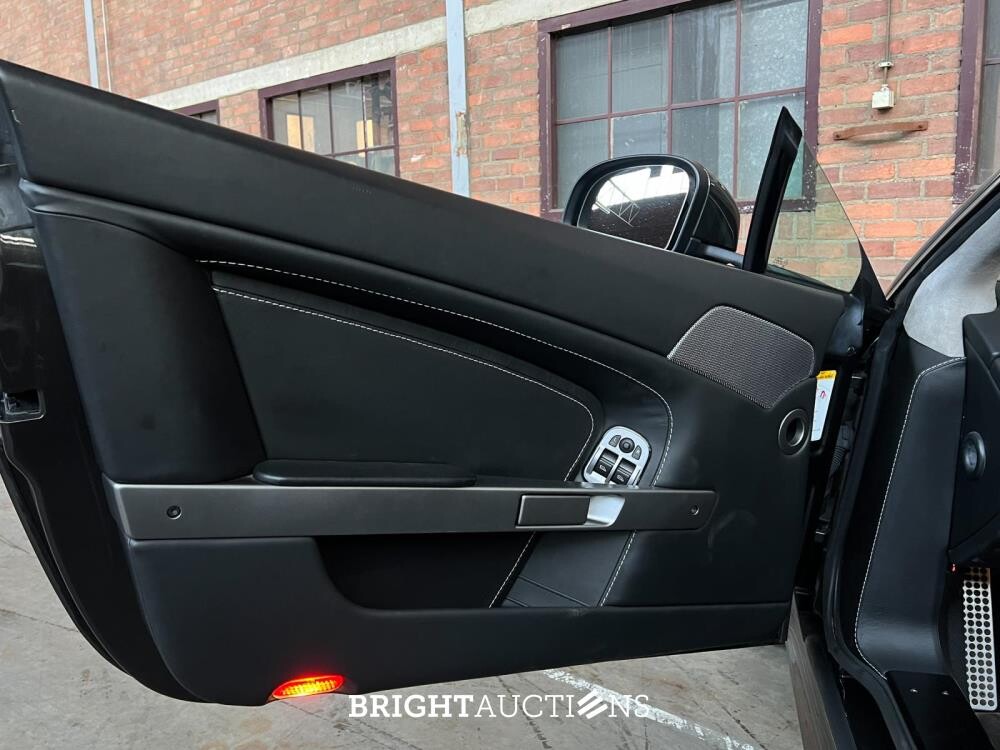 Aston Martin V8 Vantage N420 4.7 V8 2011