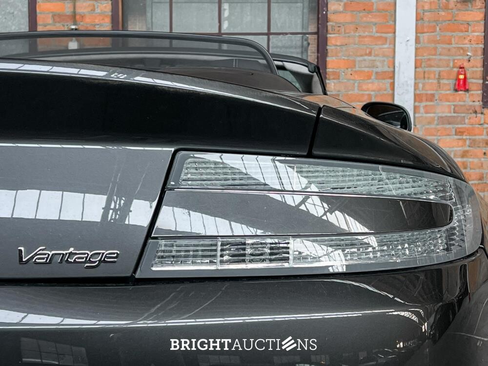 Aston Martin V8 Vantage N420 4.7 V8 2011