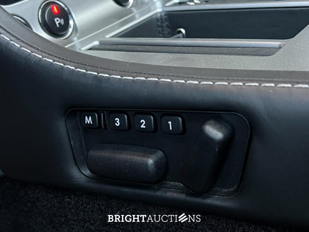 Aston Martin V8 Vantage N420 4.7 V8 2011