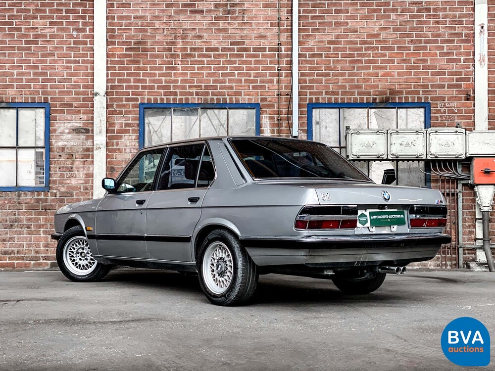 BMW 528 E28 Automaat 184pk 5-serie 1987