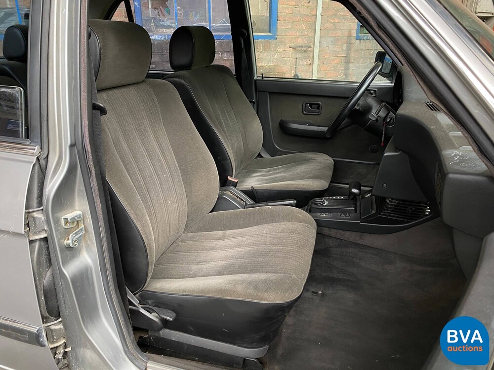 BMW 528 E28 Automaat 184pk 5-serie 1987