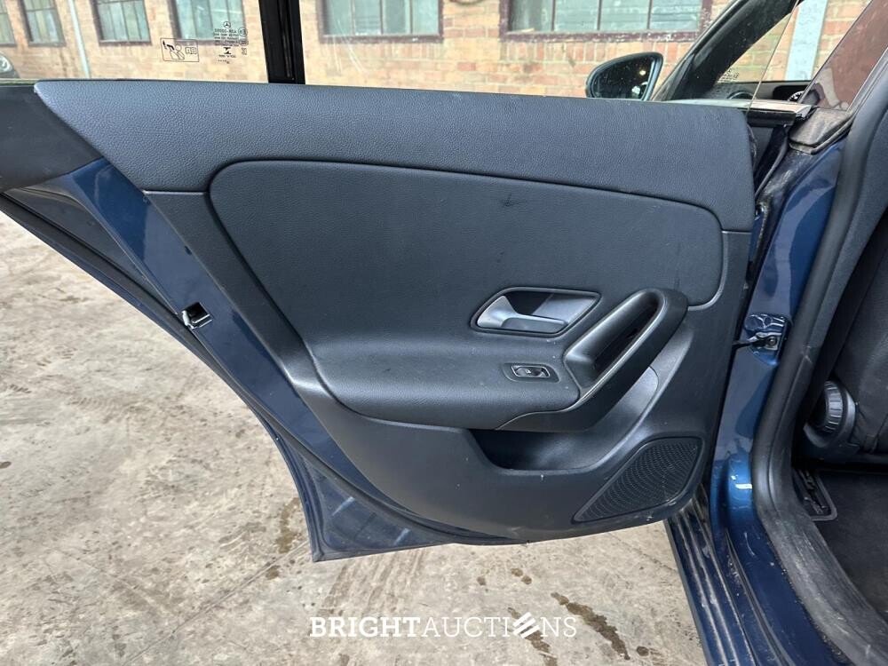 Mercedes-Benz CLA180 Business Solution CLA-klasse Shooting Brake 136pk 2021 (Origineel-NL), K-844-HV